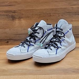 Converse High Top Brand new.